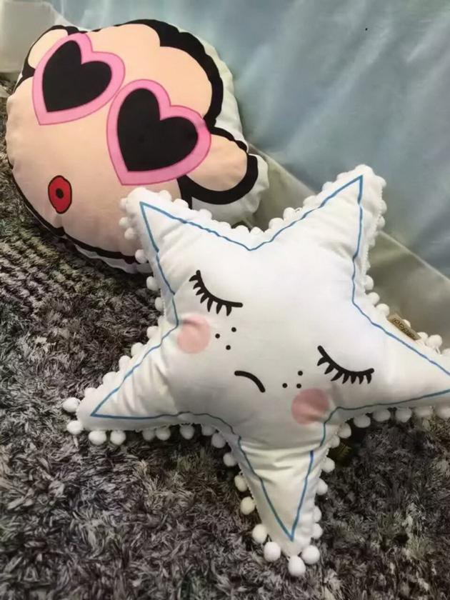 Cute Little Star Clown Pillow Core