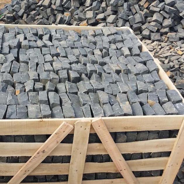 Natural Split Black Basalt Cobblestone For