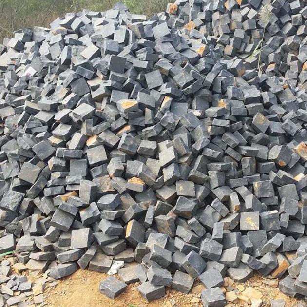 Natural Split Black Basalt Cobblestone For