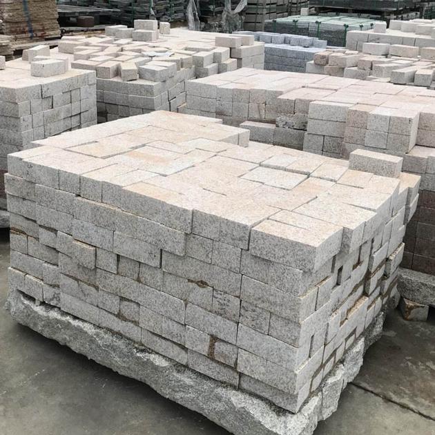 Flamed G682 Yellow Granite Paving Stone