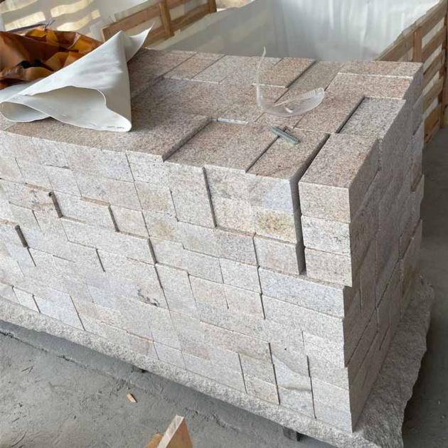 G682 Yellow Rusty Granite Cobble Stone