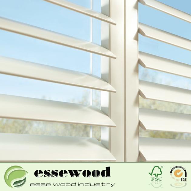 Color Customized Basswood Plantation Shutters Window