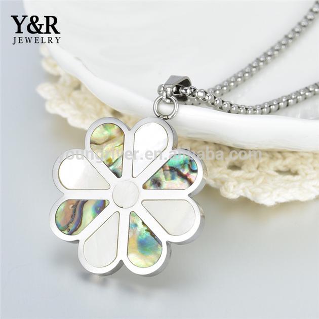 New Designed Pretty Pendant