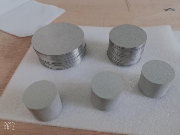 Stainless steel powder sintered porous filter disc