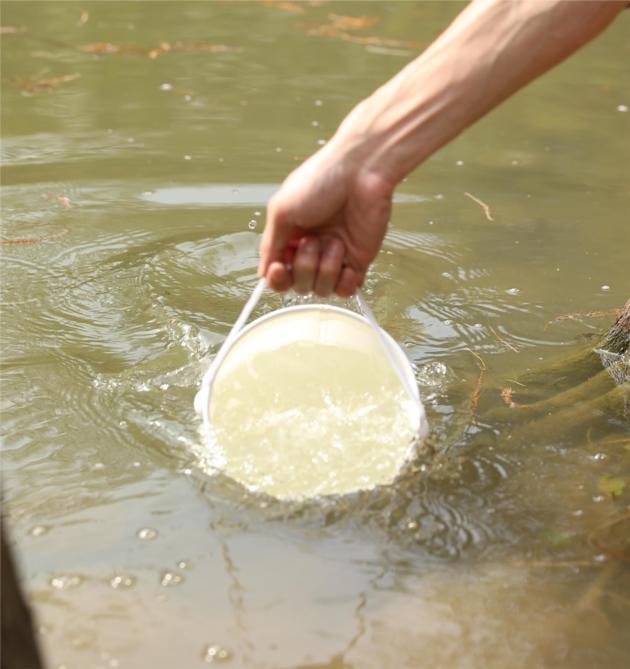Portable Collapsible Round Bucket For Outdoor