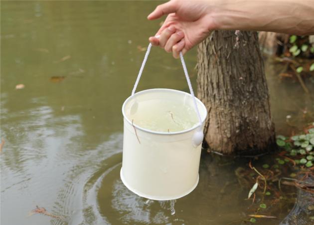 Portable Collapsible Round Bucket For Outdoor