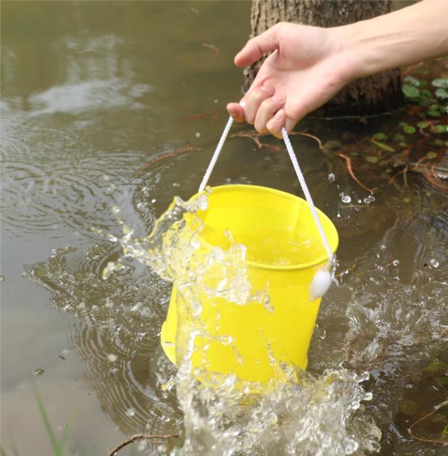 Portable Collapsible Round Bucket For Outdoor