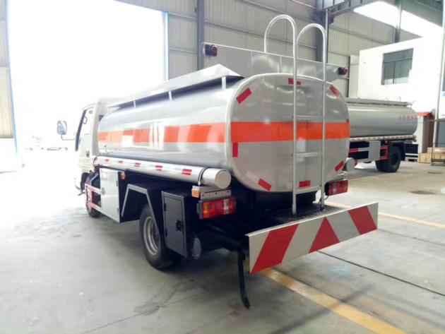 Foton 3000 Liters Refueling Truck For