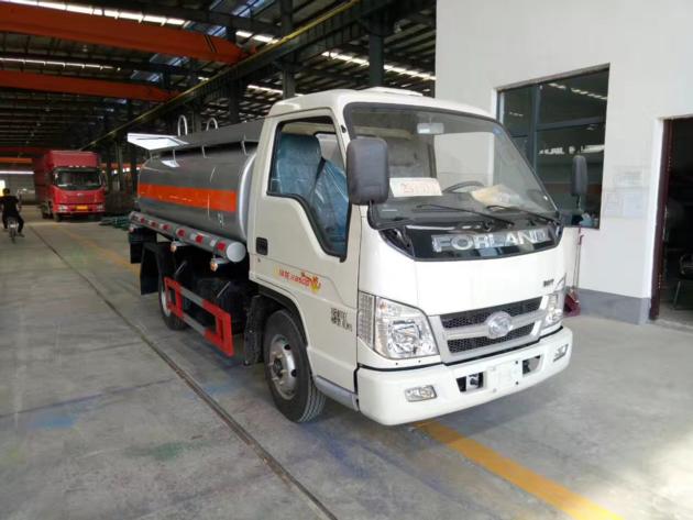 Foton 3000 Liters Refueling Truck For