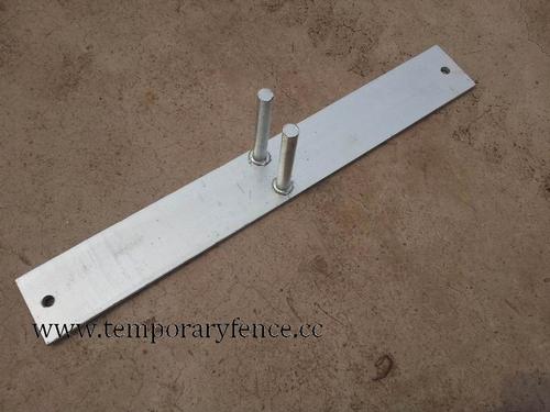 Temporary fence bottom base plate