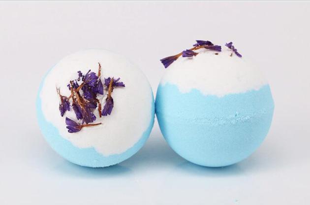 Product Features & Functions: 1. Bring the SPA bath to home. They fizz and foam for cleansing with g