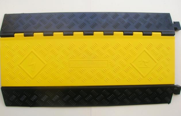 5 Channels Cable Ramp
