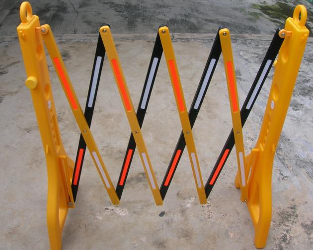 PE Expandable Barrier