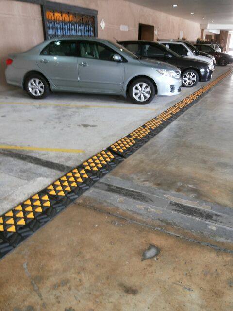 Black Yellow Kerb Ramp