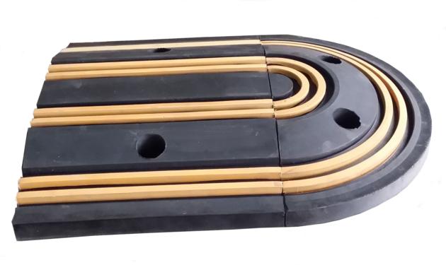 Natural Rubber Speed Hump With EPDM Lining