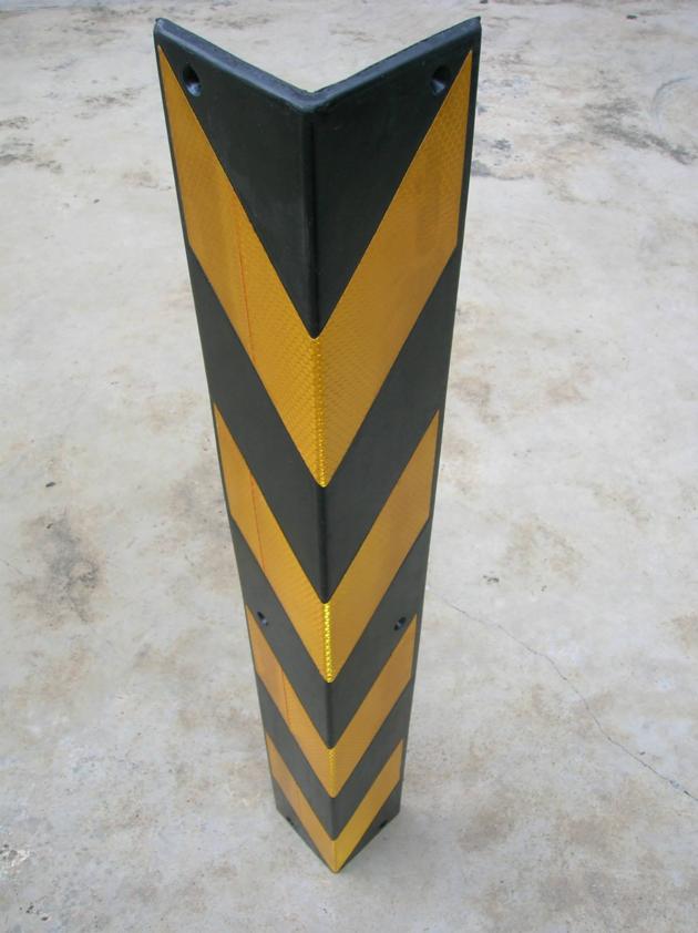 Rubberised Corner Guard 800mm
