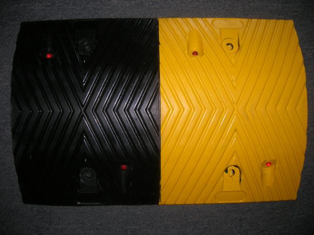 Rubberised Speed Hump