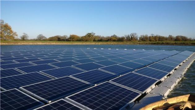 Floating Solar Panel Array