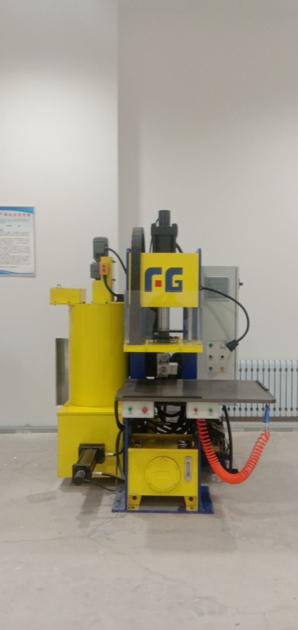 Wax Injection Machine