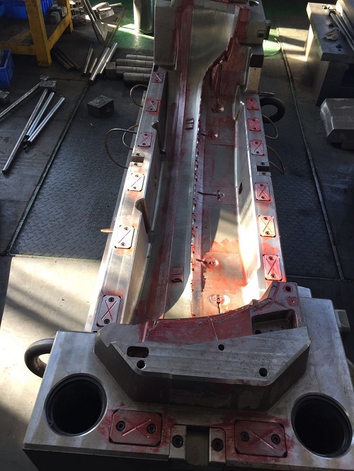 Automotive Bumper Mould