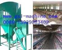 Animal feedstuff crushing and mixing machine