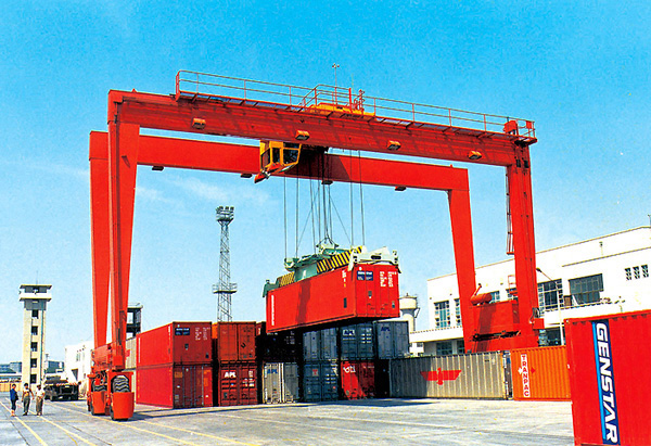 Double beam box type two trolley gantry crane