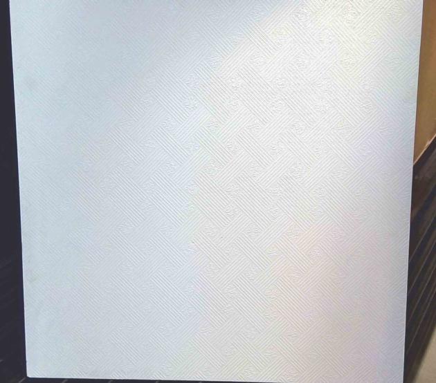 Waterproof Durable Anti Denting Celing Tile