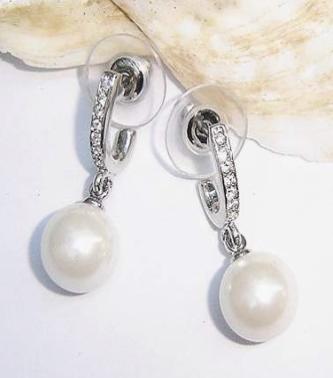 Pearl Earring