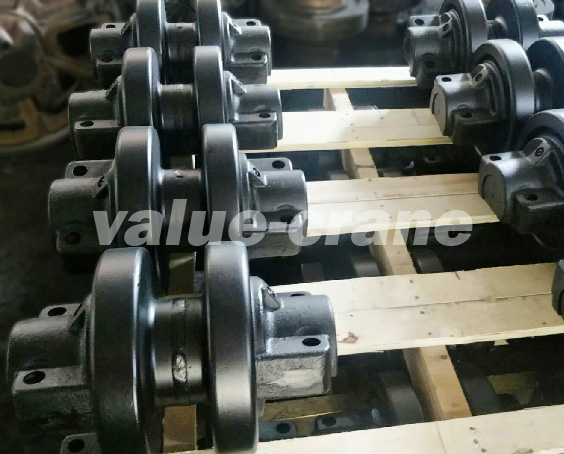 Sell Kobelco CKE700 track roller bottom roller