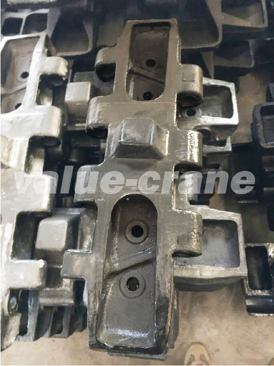 Cranes Hitachi TH55 track shoe for sale 