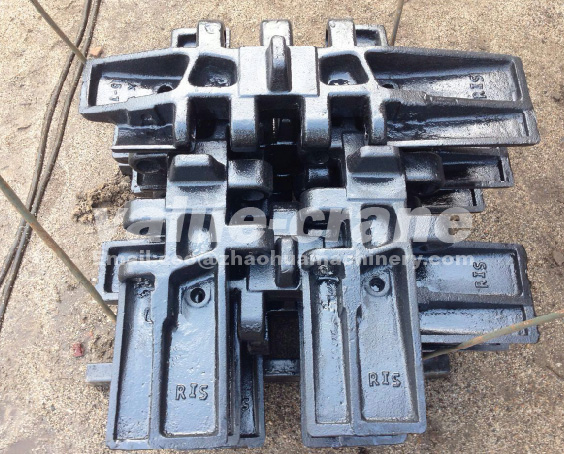 Liebherr LR1280 HS873 track pad