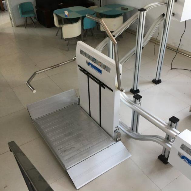 Inclined Wheelchair Lift