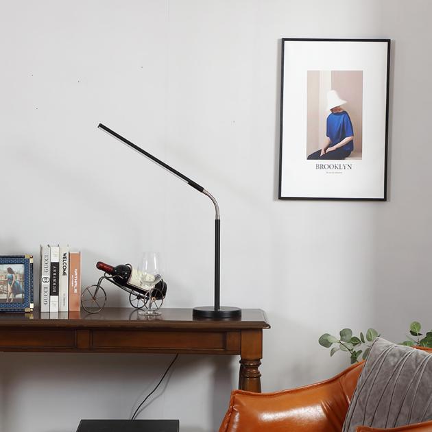 Dimmable And Adjustable LED Desk Lamp