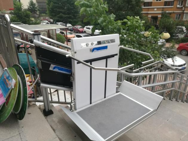 Inclined Wheelchair Lift