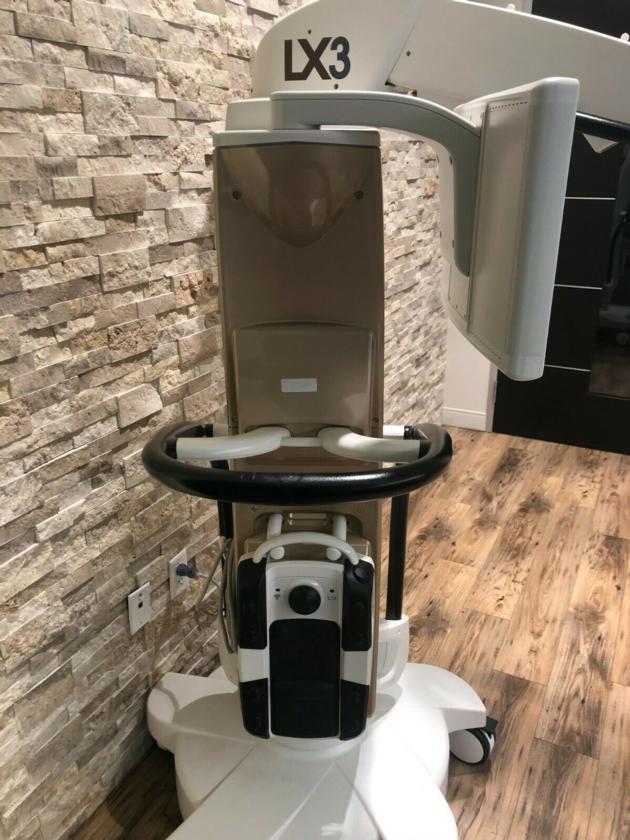 Alcon LuxOR LX3 Surgical Ophthalmic Microscope