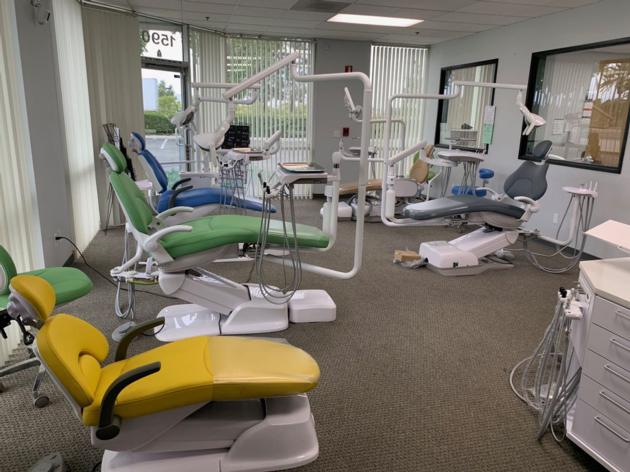 Ajax AJ12 Ambidextrous Dental Chair