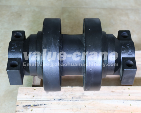 Kobelco CKE2500 2 Bottom Roller Lower