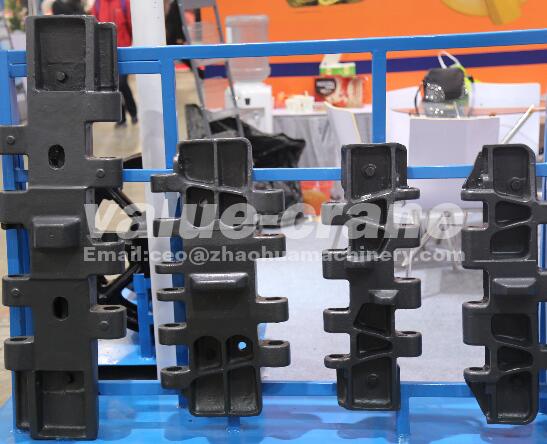 Kobelco CKE2500 Track Shoe Undercarriage Track