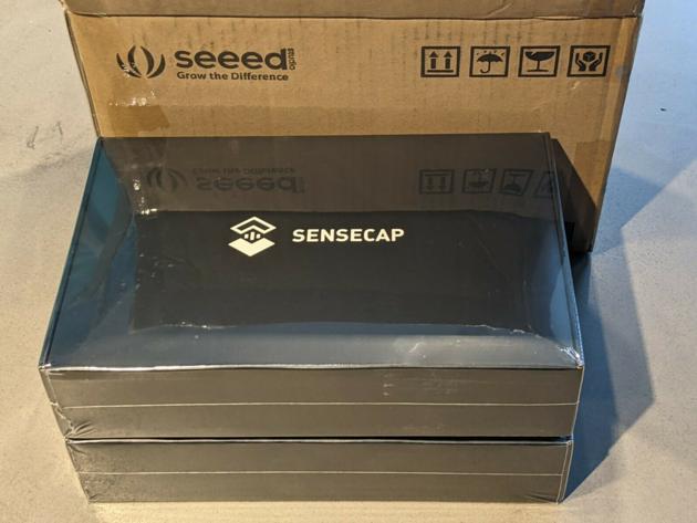 SenseCAP M1 HNT Indoor Helium Miner Hotspot