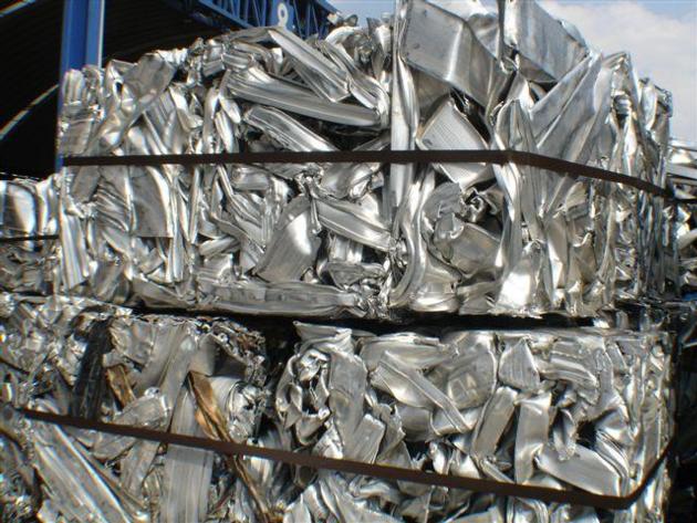 Aluminum Scraps And Ingots