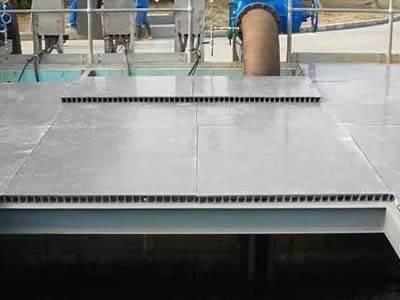  Covered Fiberglass Grating