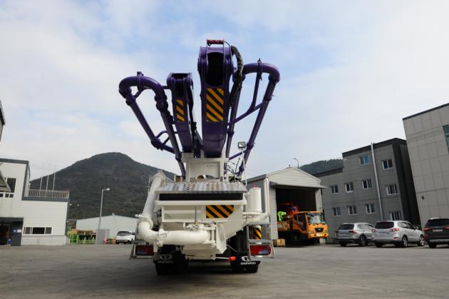 Truck Mounted Concrete Pump 41M R4