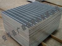 Spray-print grating