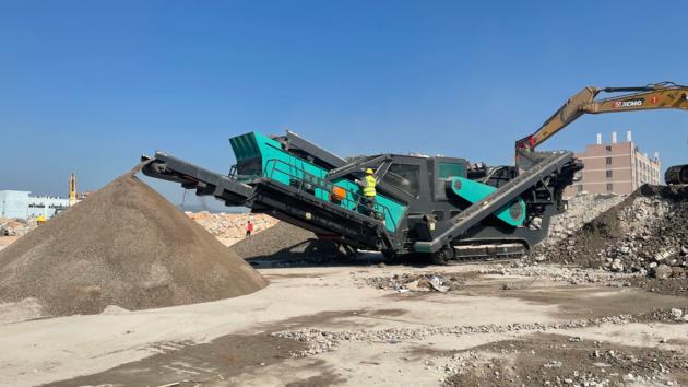 SBJ impact mobile crushing station