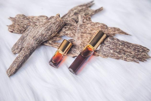 Vietnamese Agarwood Oud Essential Oil For