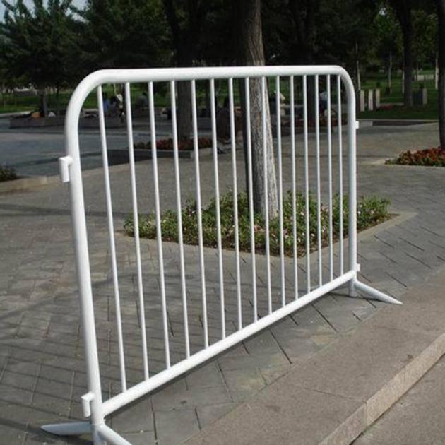 Cheap Galvanized Portable Crowd Control Barrier