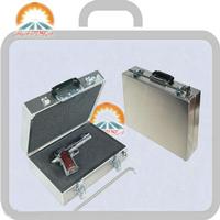 Aluminum gun cases