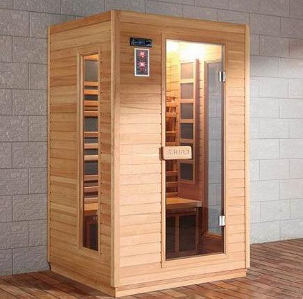 Traditional Wet Steam Sauna Room