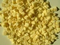 Freeze dried yellow peach dice