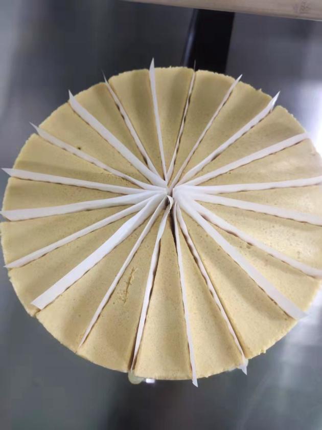 Ultrasonic Frozen Cake Cutting Machine With